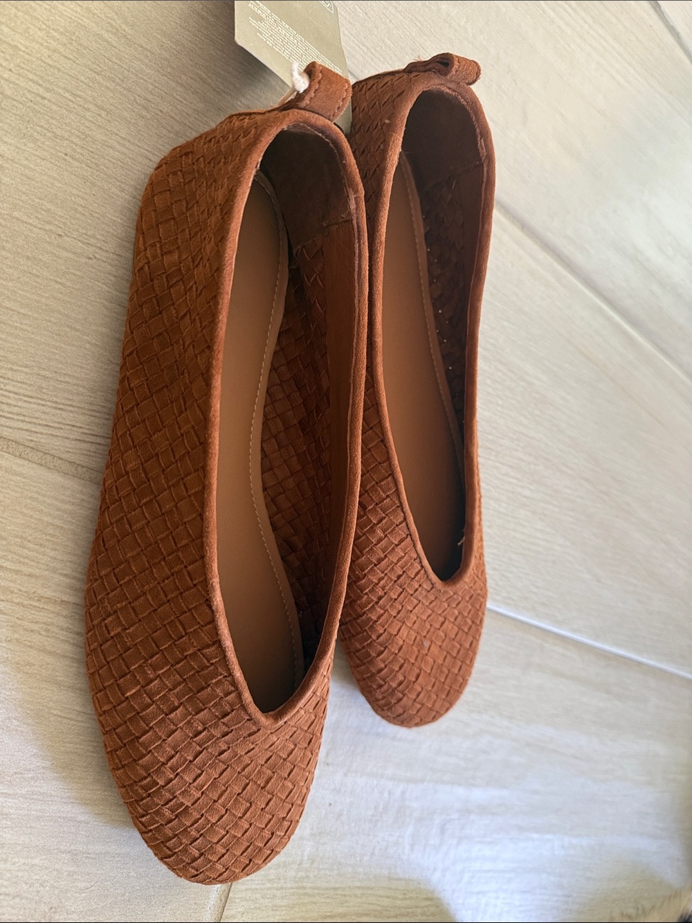 Beautiful and Classic Woven Ballet Flats in brown suede - sold out